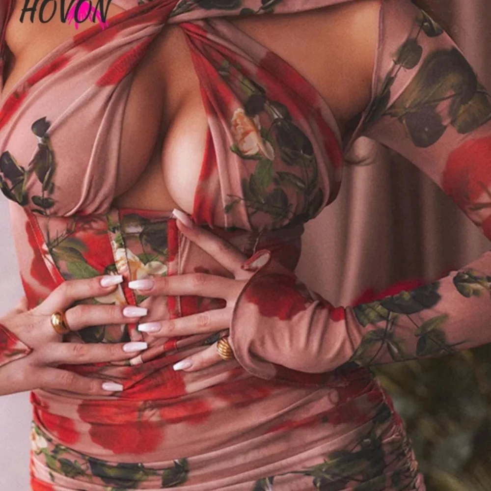 Sexy Red and Pink Floral Dress 🌹 - Picture 5 of 6